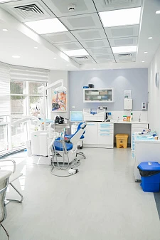 Какие манипуляции проводятся в клинике Polyclinic.ае?